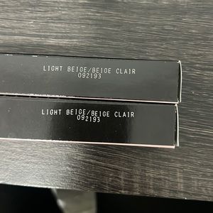 Mary Kay perfecting concealer light beige